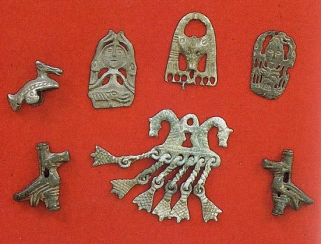 Предметы ломоватовской (IV–VIII) и родановской (IX–XV)археологических культур. Бронза, литьё